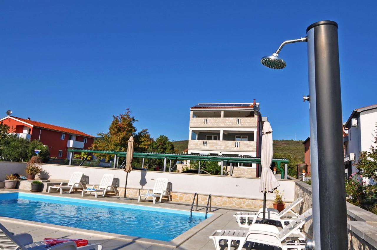 Apartment Tony With Private Pool Sukošan Dış mekan fotoğraf